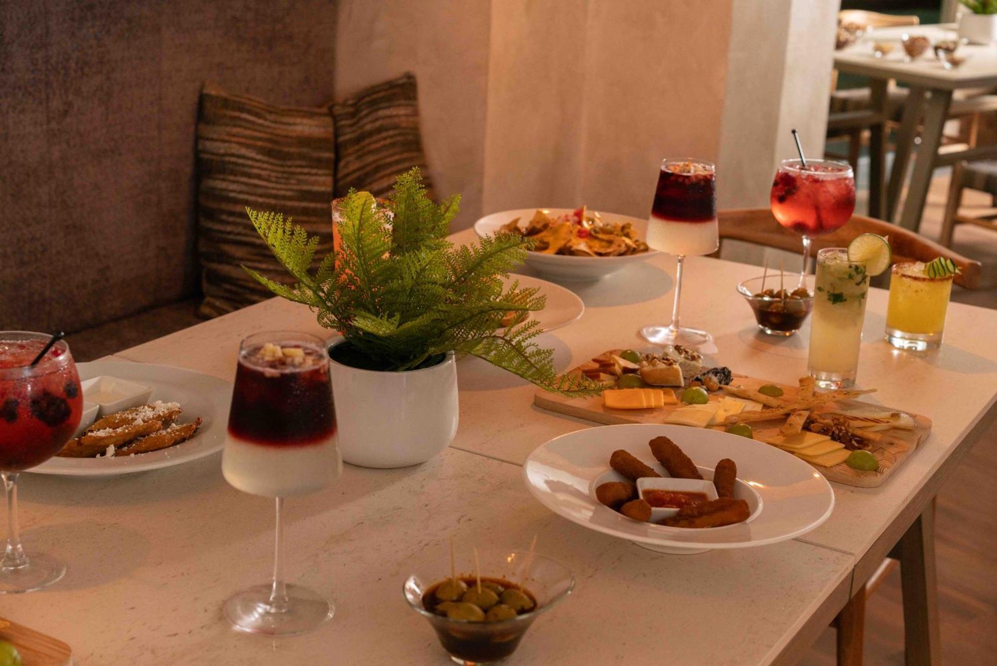 Hotel Calypso Κανκούν Εξωτερικό φωτογραφία